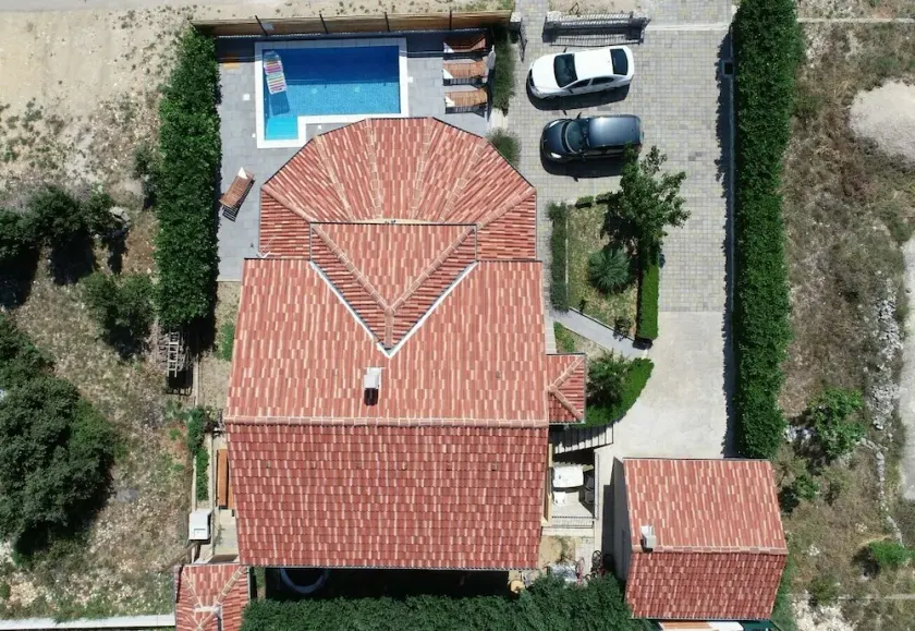 Apartment Marica - Spacious accommodation for 8 people with pool - Image 1