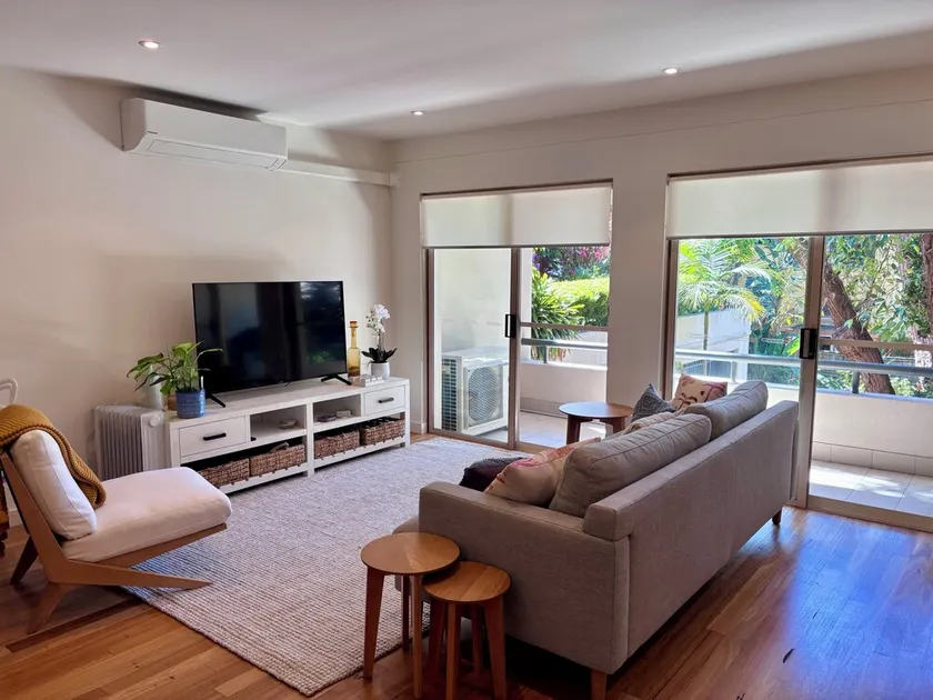 Beachside 3 bedroom apartment - Image 1