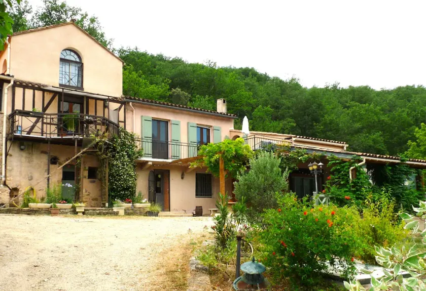 Gîte de campagne écologique et paisible en pays cathare, avec accueil chevaux - Image 1