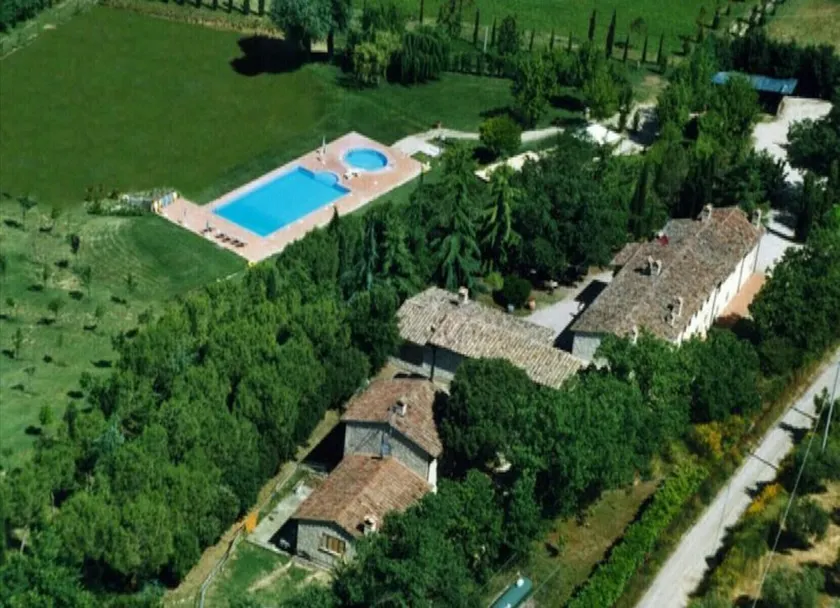 Pendolino Le Gorghe Valmarino Residence i Umbrien 5 km från Perugia Swimming Pool och WIFI - Image 1