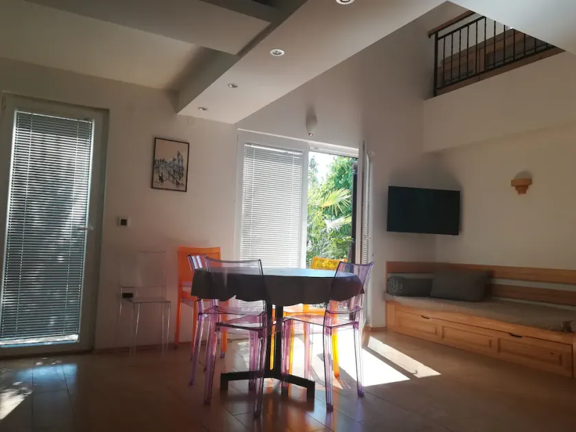 Bella Villa Bianca Karin - Image 1