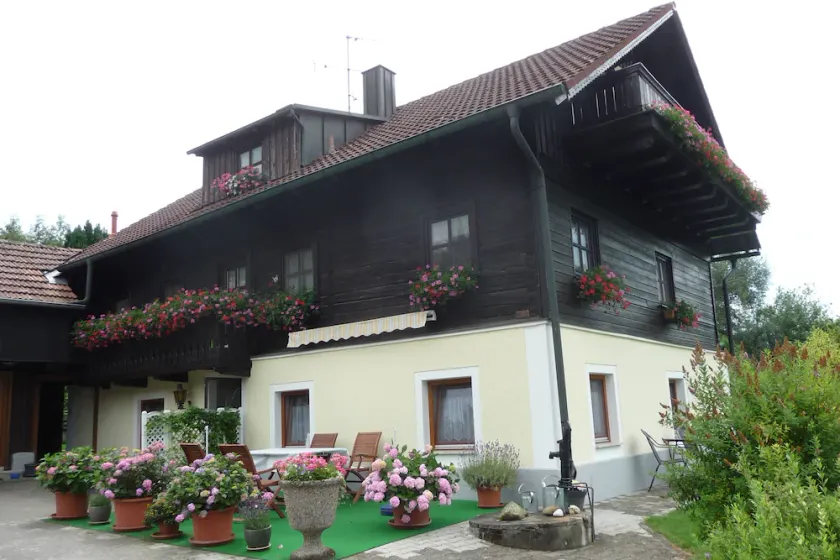 acolhedor apartamento em estilo de casa de campo em um único local tranquilo no campo - Image 1