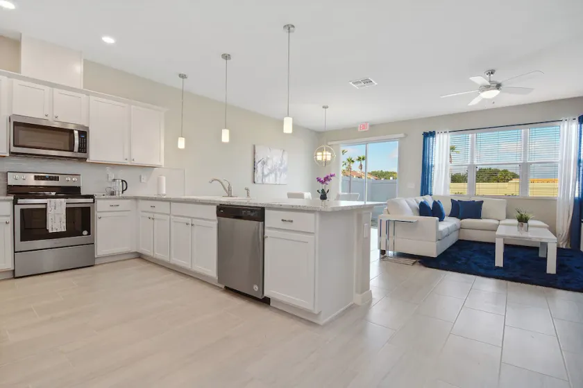 Family Friendly Four Bedrooms 5145 - Image 1
