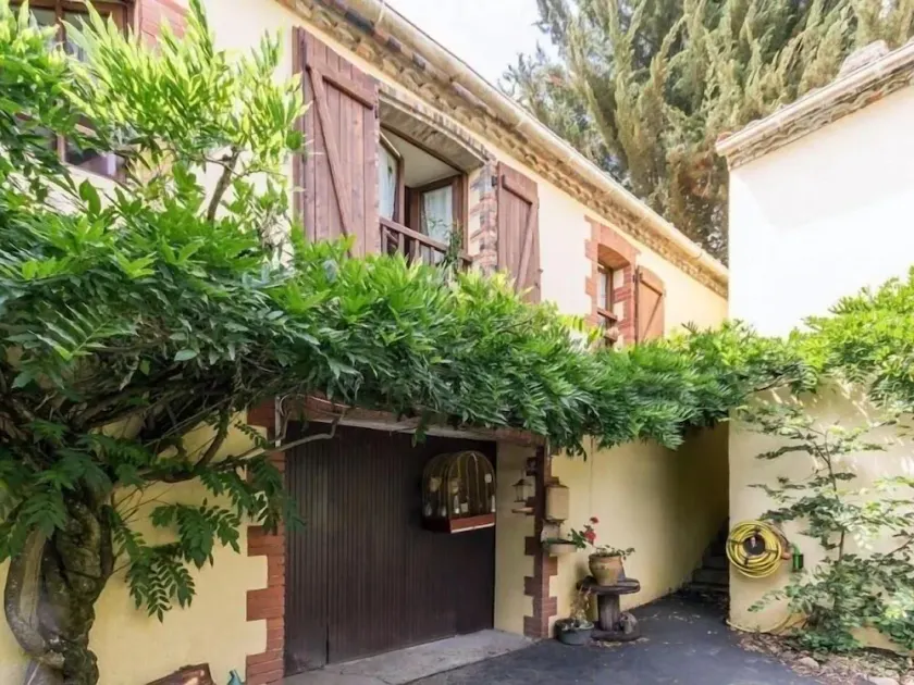 Charming Farmhouse Near Nantes with Pond, WiFi, and Baby Equipment - Image 1