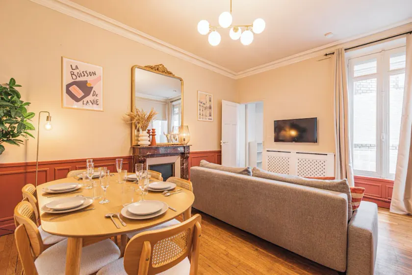 L'haussmannien - Spacious 4-bedroom - Centre Gare - Image 1