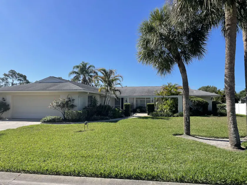 Peaceful Private Get Away - 10 Minutes from Major beaches! - Image 1