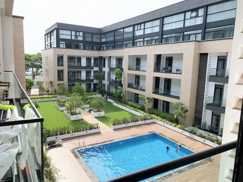 VIP at Embassy Gardens - Image 1