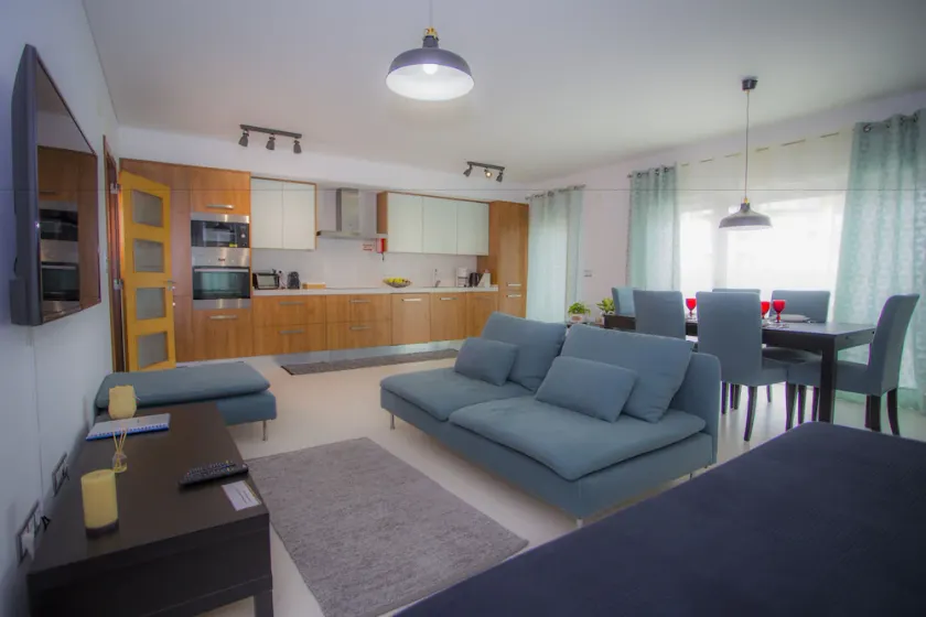 Surf and Stones Apartment - Image 1