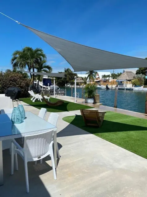 Access to Cabana Club/Private beach - Image 1