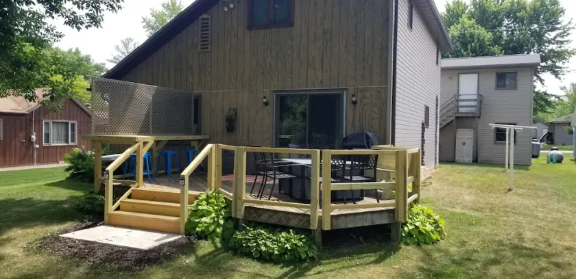 Newly renovated Wolf River home - Image 1