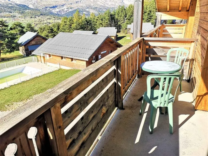 3ème étage, piscine, balcon, parking, télévision, casier à ski, 36m², La Joue du Loup - Image 1