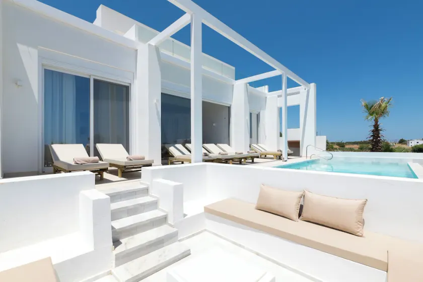 Sealove Villa - Image 1
