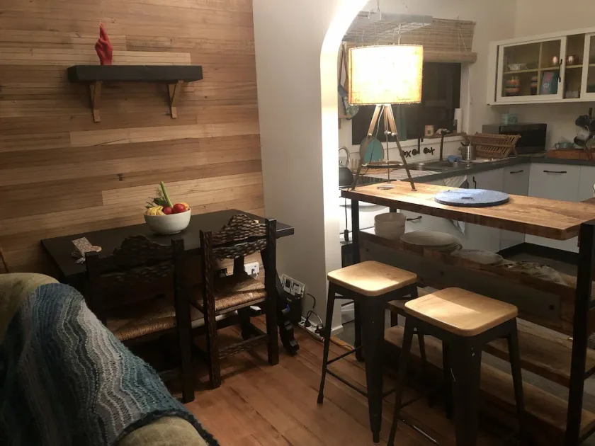 BEACH SHACK retreat w/bungalow in The Honeysuckles -  Behind the ocean! - Image 1