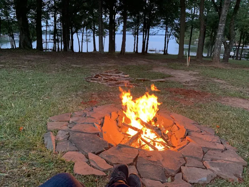 Stunning Lake Views, Family/Pet Friendly, Private Dock - Image 1