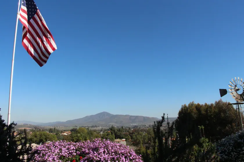 Relaxing Mountain View Retreat with Pool & Spa! - Image 1
