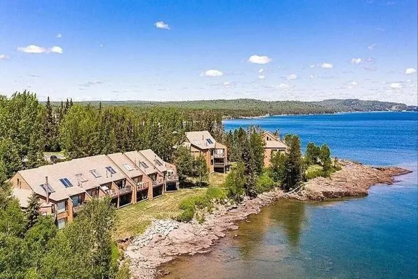 Come experience the panoramic majesty & serenity of Lake Superior! - Image 1
