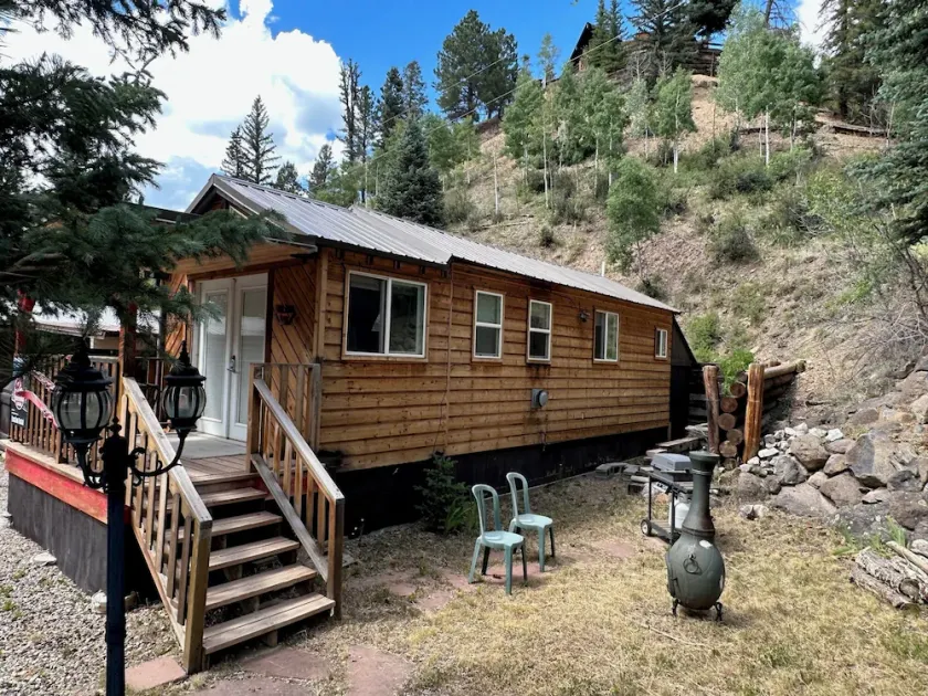 Little Deuce Coupe Cabin - Image 1