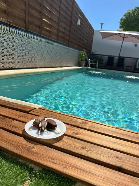 Casa vacanze 'Gení' con piscina privata, Wi-Fi e aria condizionata - Image 1