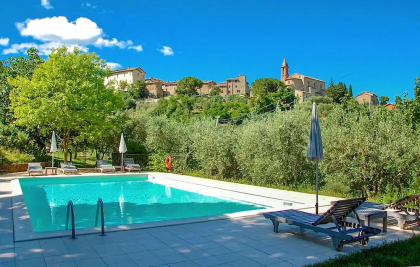 4 bedroom lovely apartment in Paciano - Image 1