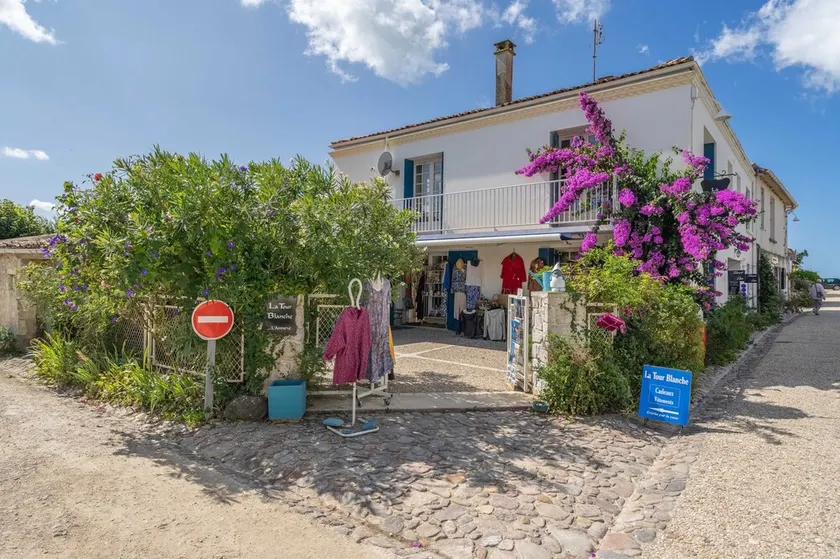 La Presqu'ile - Image 1