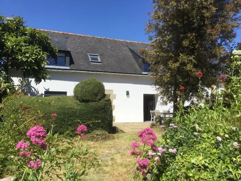 Charming, quiet house close to the GR 34 and the wild coast - Image 1