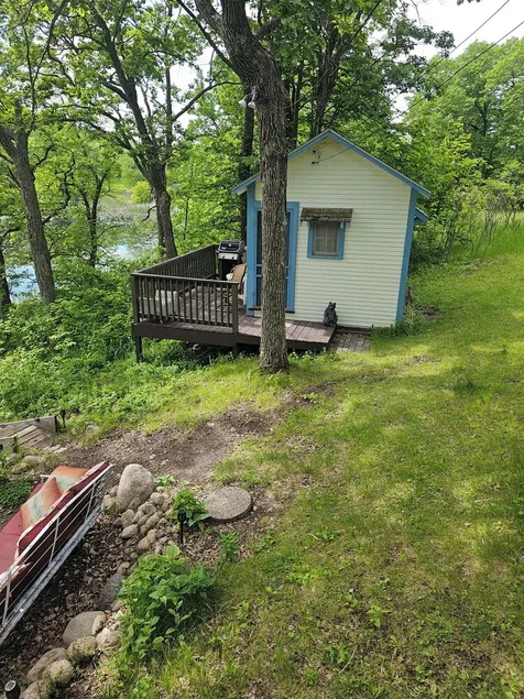 ~DOG FRIENDLY~QUIET and COZY Loon Lake, Vergas MN cabin~ - Image 1