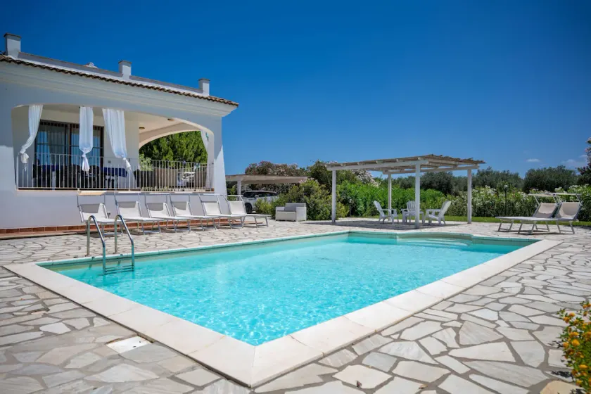 Komfortable Villa mit privatem Pool, nahe dem Meer, Alghero, Sardinien - Image 1