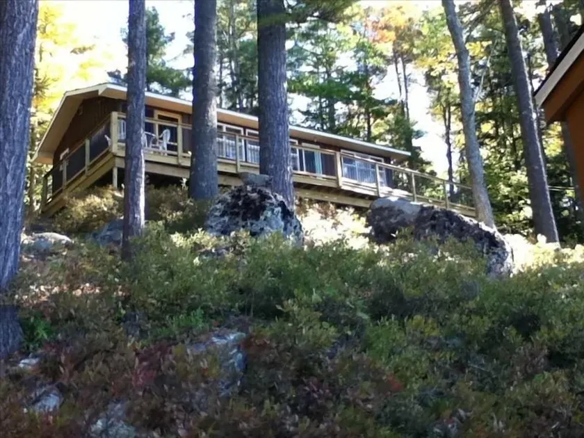 Tranquil Lakefront Cottage Near Acadia Nat’l Park. - Image 1