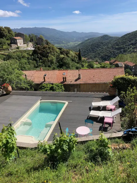 Appartement de charme dans une maison de village corse - Image 1