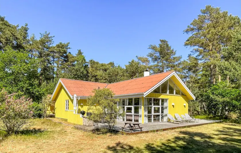 Stunning home in Aakirkeby with WiFi - Image 1