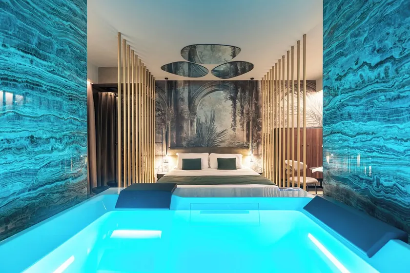 Aquasuite - Luxury Experience & Spa - Image 1