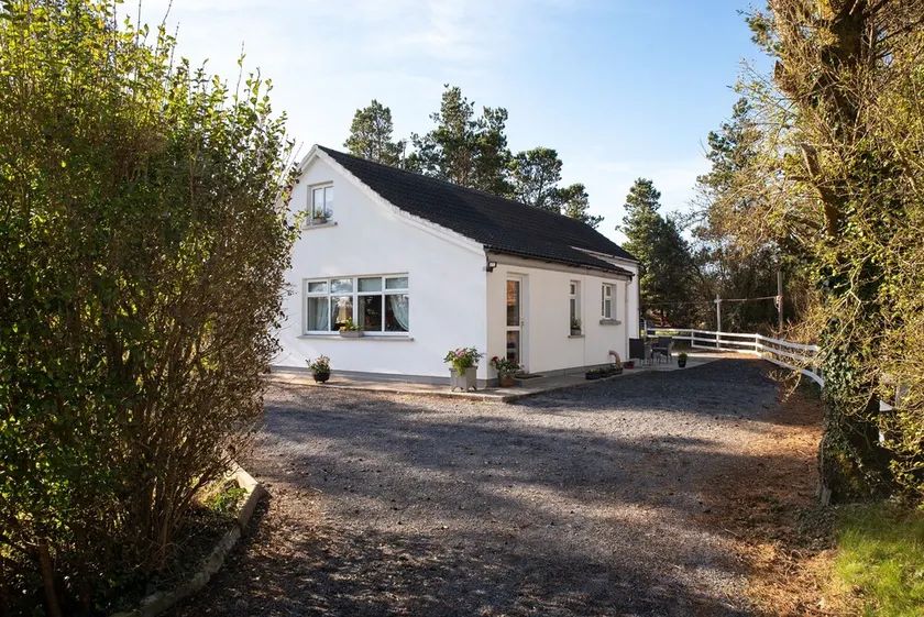 Carna Connemara Cottage - Image 1