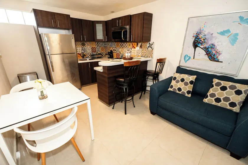 Remodeled apt with patio and laundry. Pet friendly - Image 1