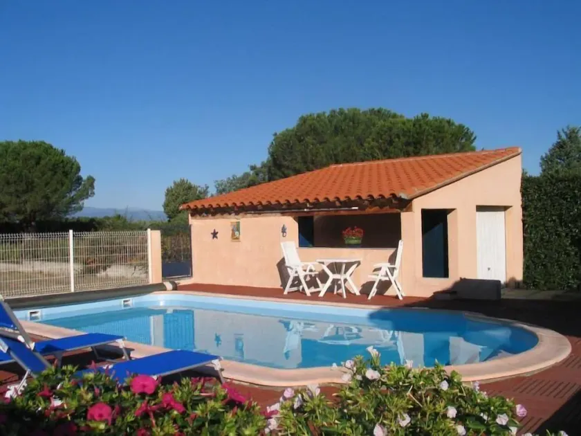 Villa climatisee piscine privee classee 4 etoiles - Image 1