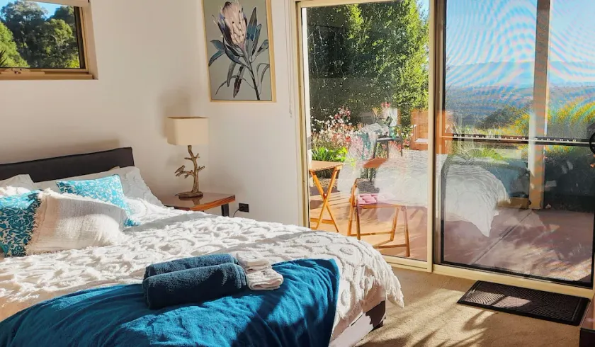 Stonehaven Views Spectacular Luxury Suite - Image 1