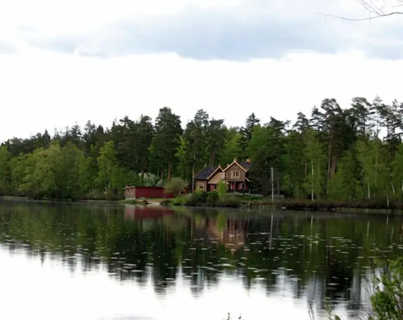 Magnificent Cultural House by the lake. In the heart of a magnificent nature reserve - Image 1