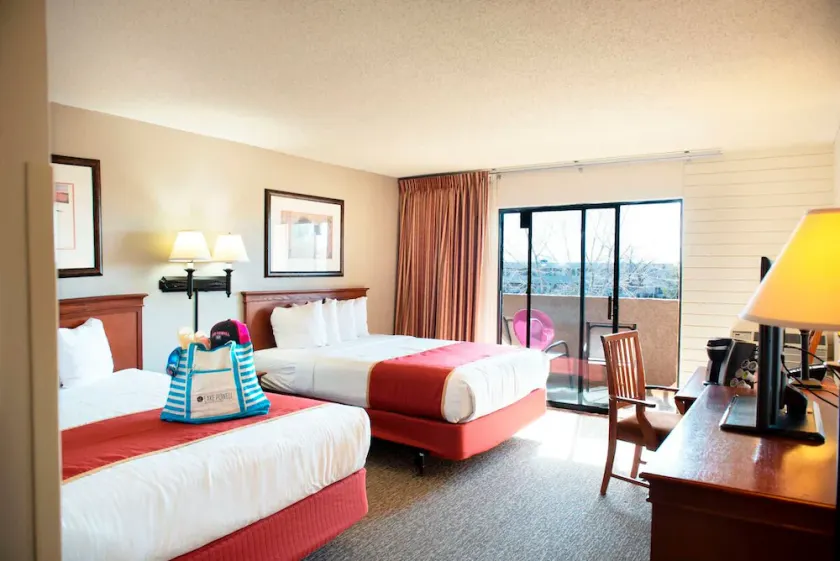 Resort Haven in Arizona:Close to Antelope Canyon!2 Pet Friendly Units,Pool - Image 1