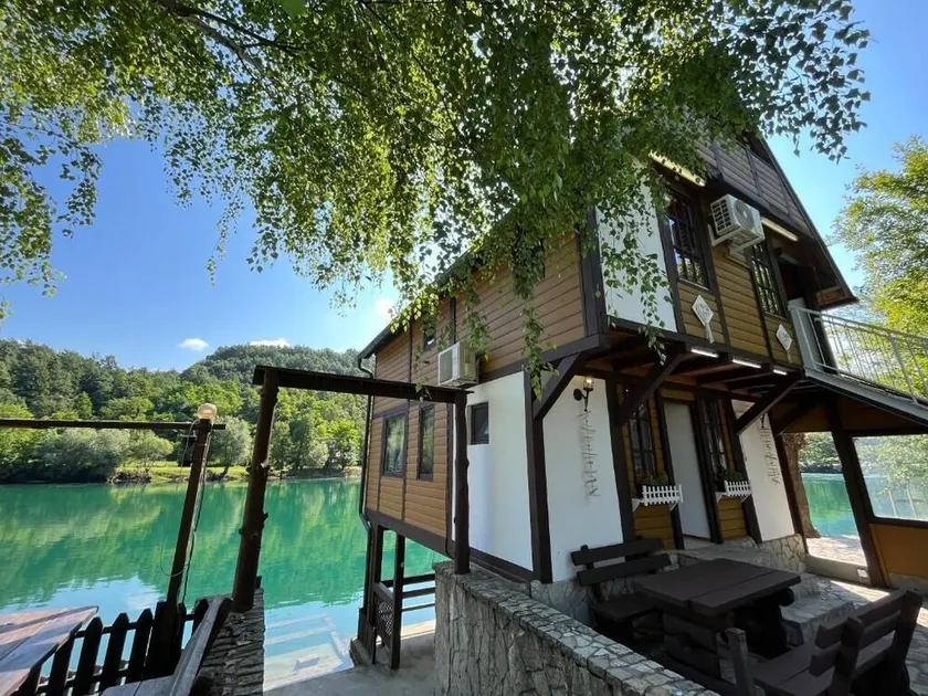 Hotel Neron i River View - Image 1