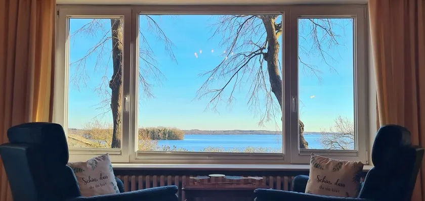 Apartamentos exclusivos Strohberg 11 com vista para o lago Plön em Plön - Image 1