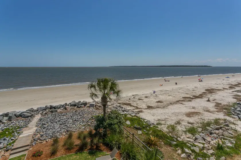 MARÉE HAUTE, Cottage face à la plage au bord de l’océan, meilleures vues sur l’île de St Simons! - Image 1