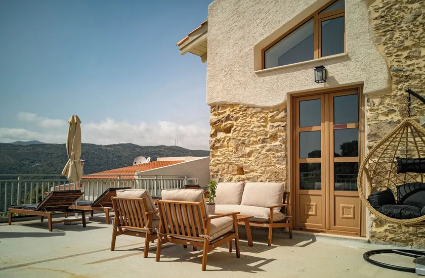 Remodeled Stone Country house - Two bedrooms maisonette - Image 1