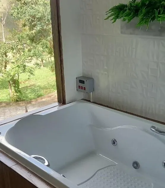 Property with pool and hot tub near Belo Horizonte. - Image 1