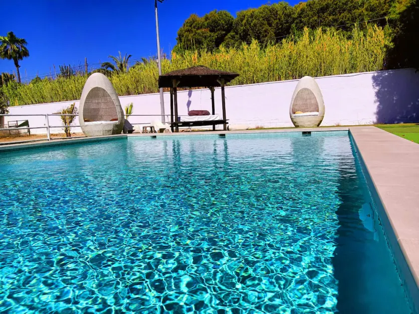 30 people, pool, disco,10 min beach - Image 1