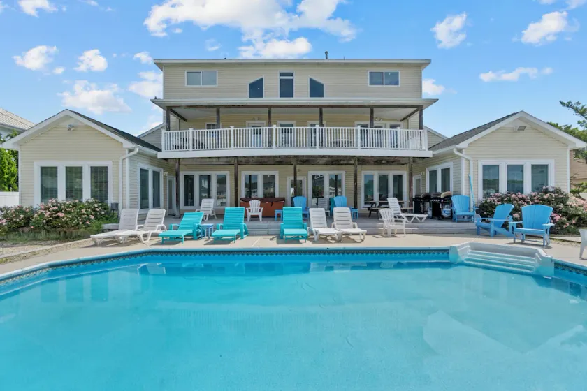 Book Spinnaker | Semi-Oceanfront Sandbridge Vacation Rental - Image 1