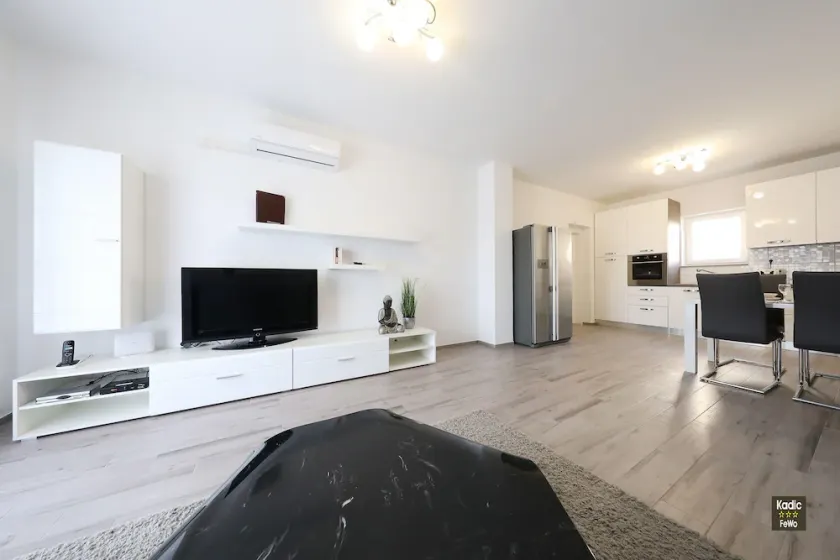 Carmen Apartment Deluxe - Image 1