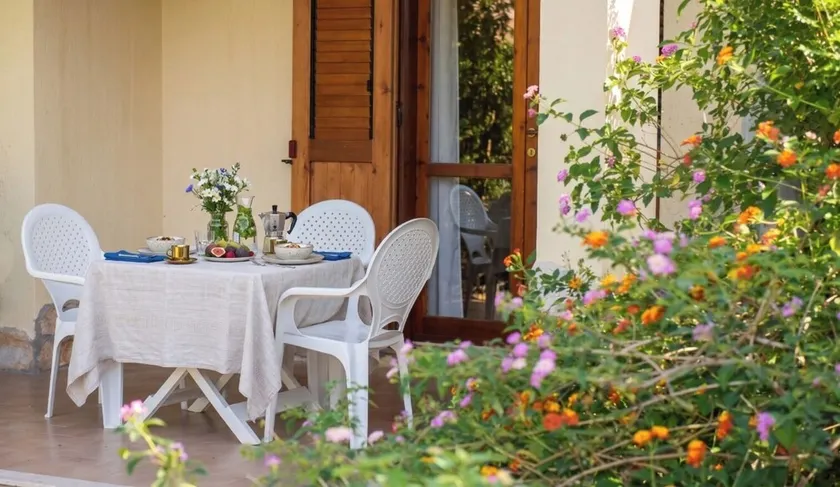 Welcomely - Blue Holiday Villa - Image 1