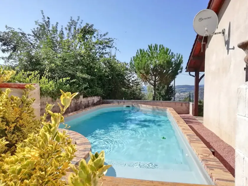 ★★★ INSOLITE: a house with atypical charm, with swimming pool ★★★ - Image 1