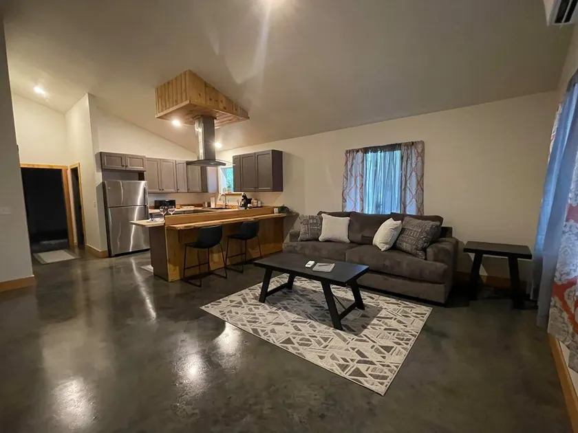 River Run Apartment - Image 1
