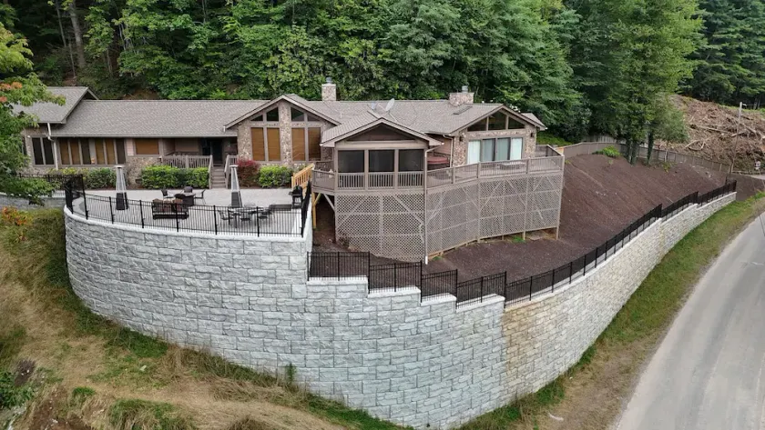 Book nu for 2019 ~ Luxury Lodge ~ Creek & Mountain View - Image 1