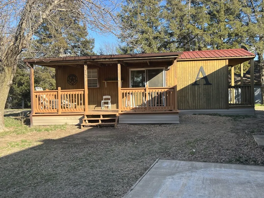 PEACEFUL LAKE CABIN  - Image 1